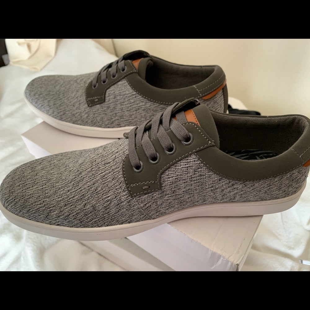 Steve Madden men’s casual sneakers
